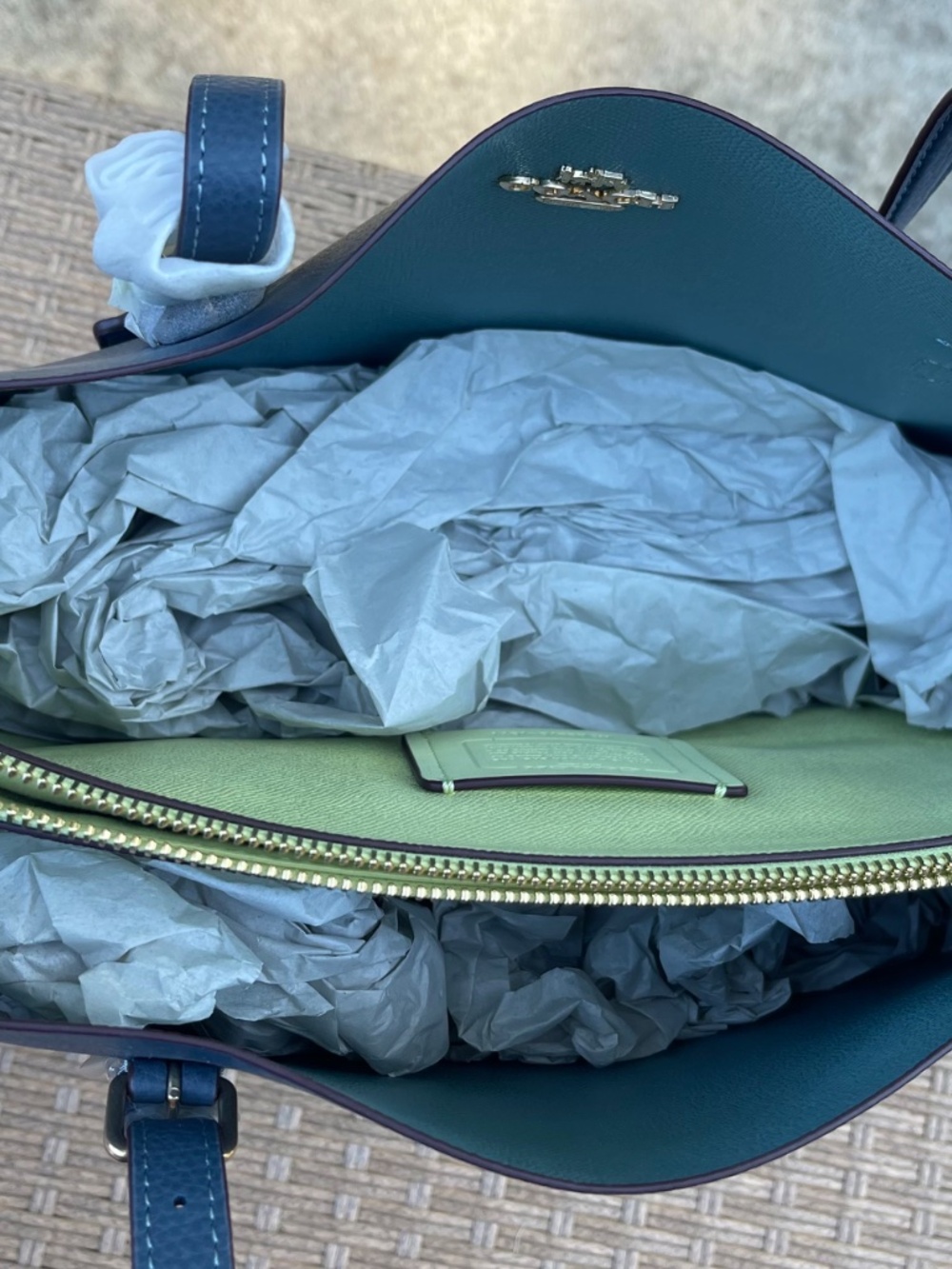 NEW COACH Mollie Tote - Picture 7 of 10